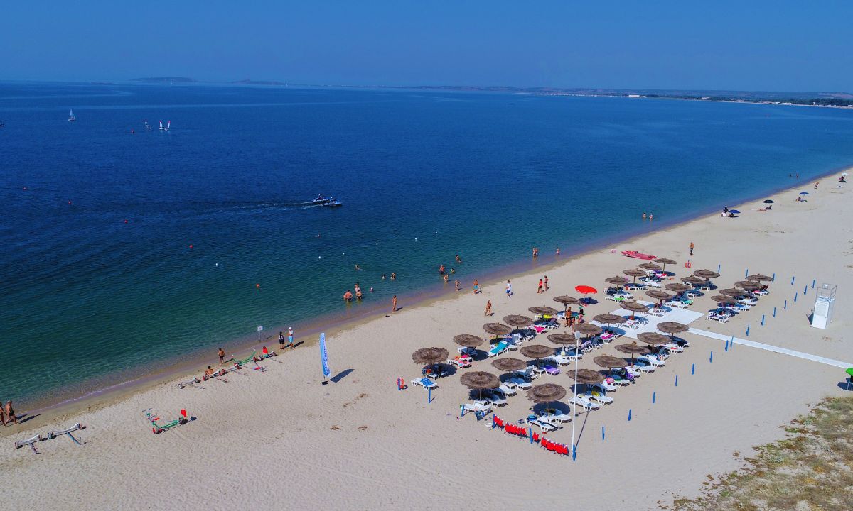 Oristano, dove il tempo si ferma tra mare, Nuraghi e piatti tipici