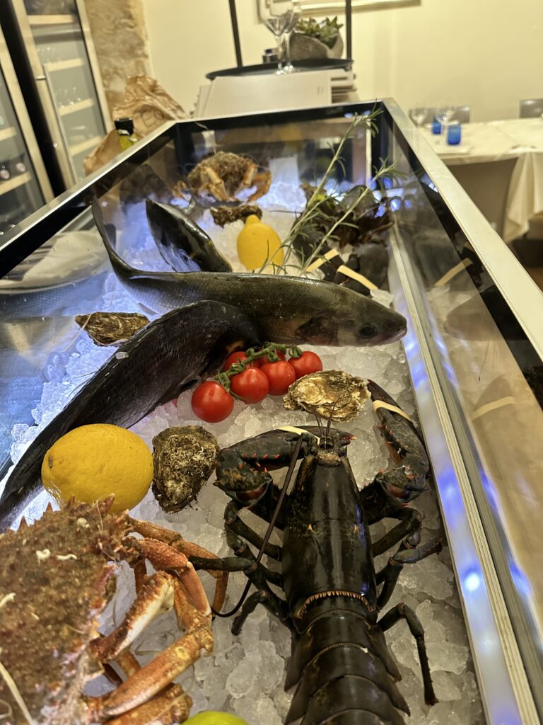 EOS Restaurant