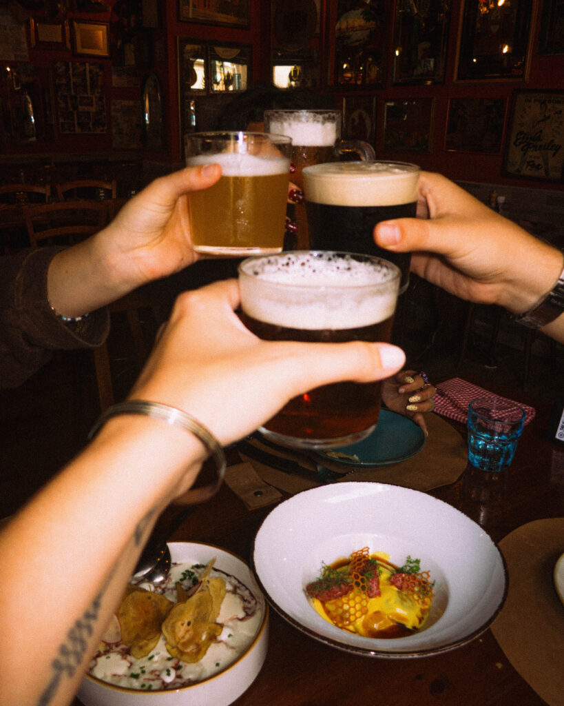 Red Fox kitchen&pub since 1981